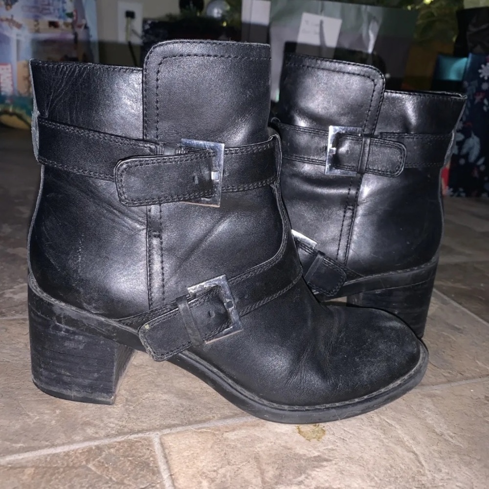 Nine West Lorena Boots Biker Style Boots Size 7 Black Leather Ankle Boots